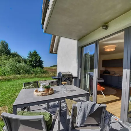 Haubentaucher 25 Im Wreecher Idyll Ruegen By Ruyastay פוטבוס