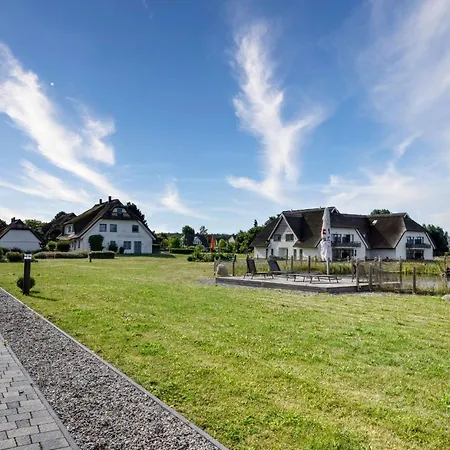 Haubentaucher 25 Im Wreecher Idyll Ruegen By Ruyastay דירה פוטבוס